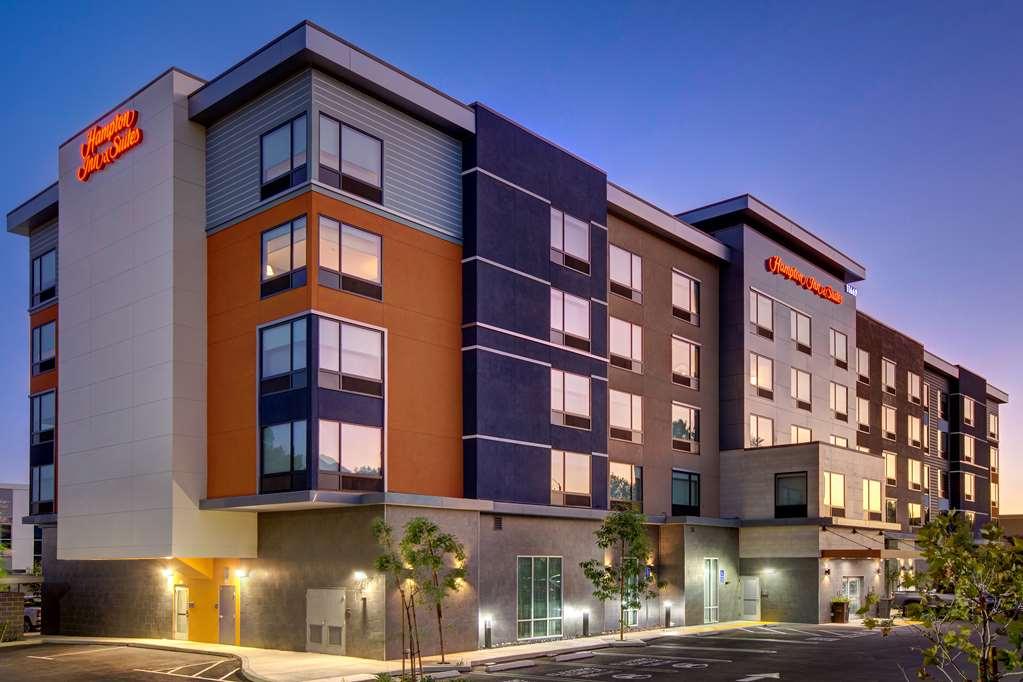 Hampton Inn & Suites Ontario Rancho Cucamonga Eksteriør bilde