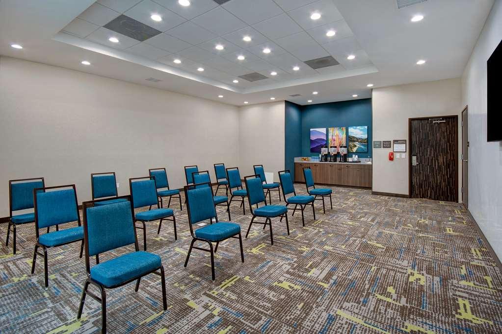 Hampton Inn & Suites Ontario Rancho Cucamonga Fasiliteter bilde